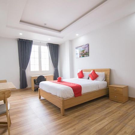 Reddoorz Premium Near E-Town Hotel โฮจิมินห์ซิตี้ ภายนอก รูปภาพ