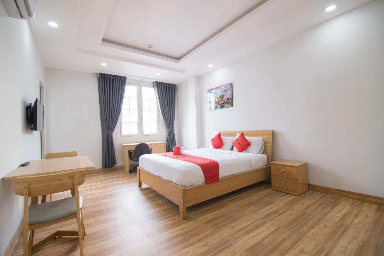Reddoorz Premium Near E-Town Hotel โฮจิมินห์ซิตี้ ภายนอก รูปภาพ