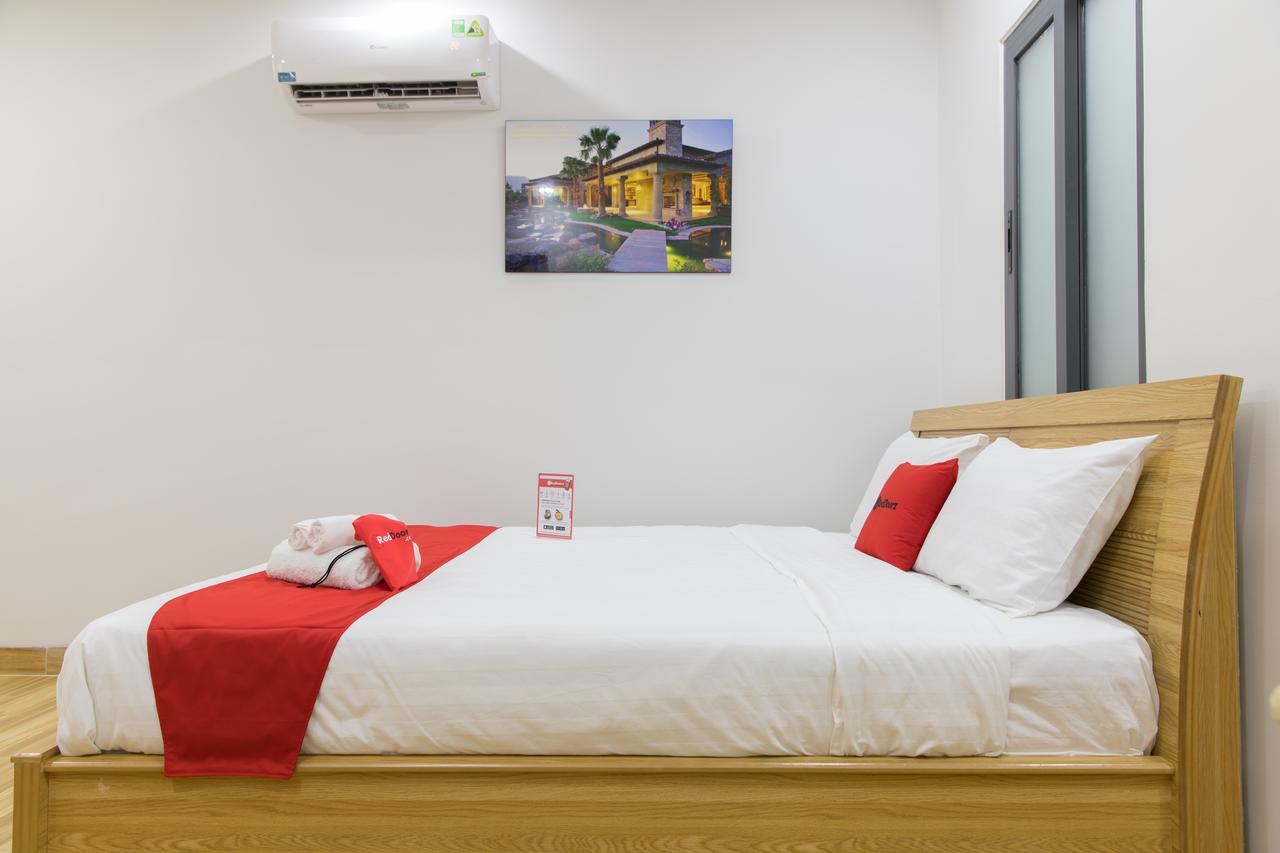 Reddoorz Premium Near E-Town Hotel โฮจิมินห์ซิตี้ ภายนอก รูปภาพ