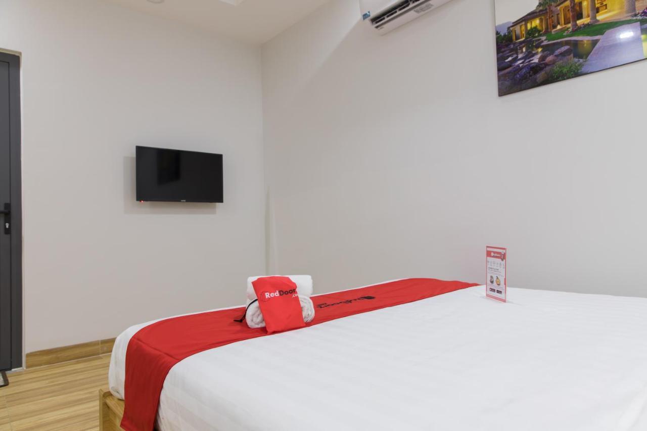 Reddoorz Premium Near E-Town Hotel โฮจิมินห์ซิตี้ ภายนอก รูปภาพ